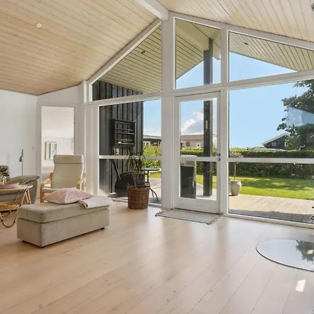 Holiday home Beautiful In With House Sea View *